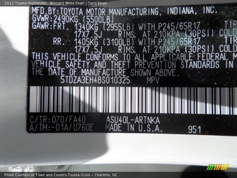 Blizzard White Pearl / Sand Beige 2011 Toyota Highlander