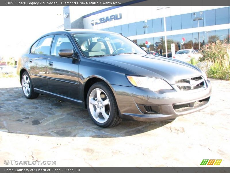 Diamond Gray Metallic / Warm Ivory 2009 Subaru Legacy 2.5i Sedan