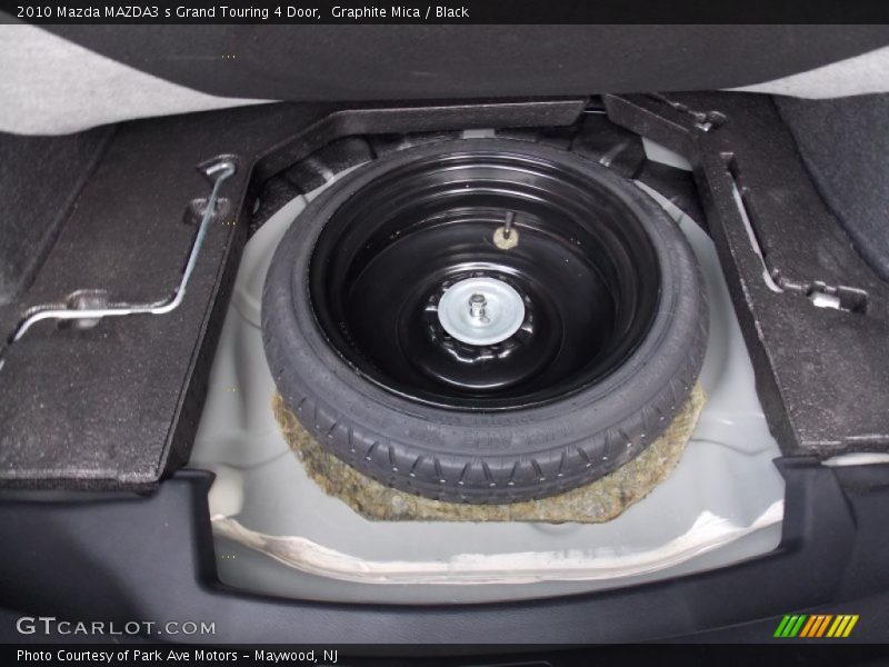 Graphite Mica / Black 2010 Mazda MAZDA3 s Grand Touring 4 Door