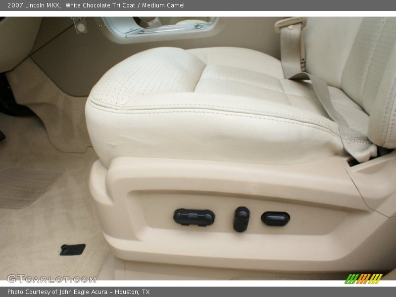 White Chocolate Tri Coat / Medium Camel 2007 Lincoln MKX