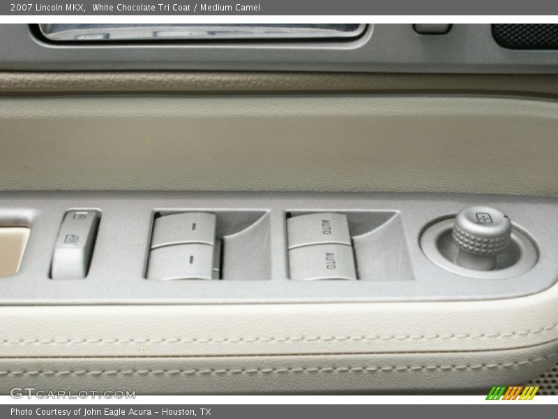 White Chocolate Tri Coat / Medium Camel 2007 Lincoln MKX