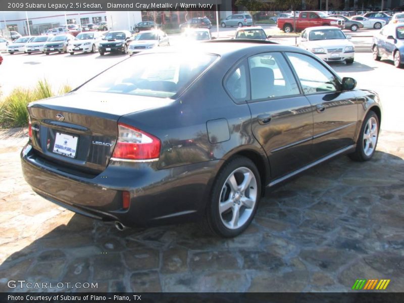 Diamond Gray Metallic / Warm Ivory 2009 Subaru Legacy 2.5i Sedan