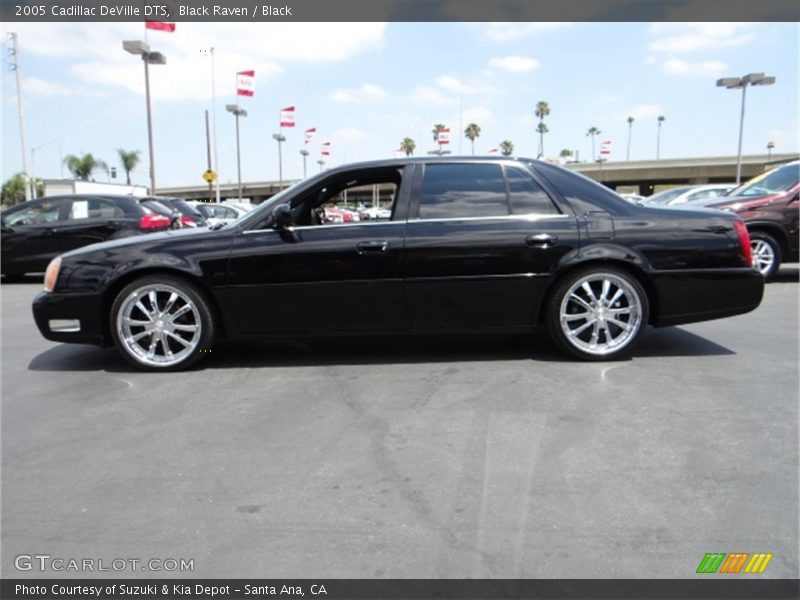 Black Raven / Black 2005 Cadillac DeVille DTS