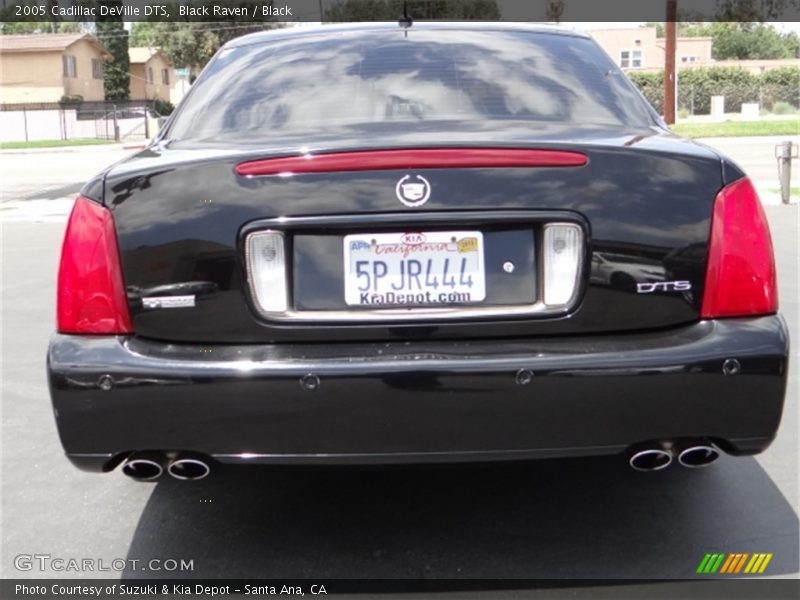 Black Raven / Black 2005 Cadillac DeVille DTS
