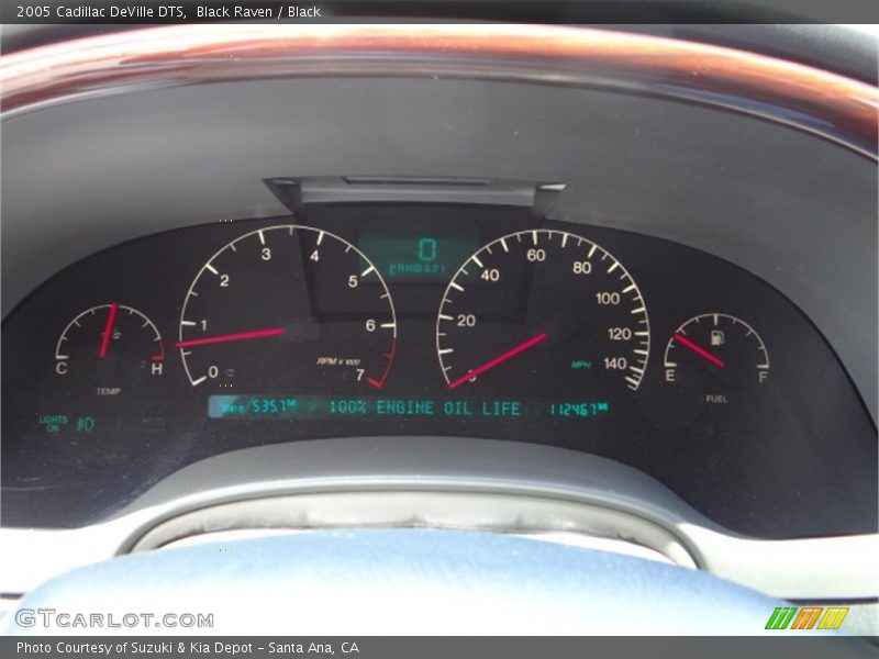Black Raven / Black 2005 Cadillac DeVille DTS