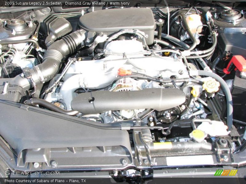 Diamond Gray Metallic / Warm Ivory 2009 Subaru Legacy 2.5i Sedan