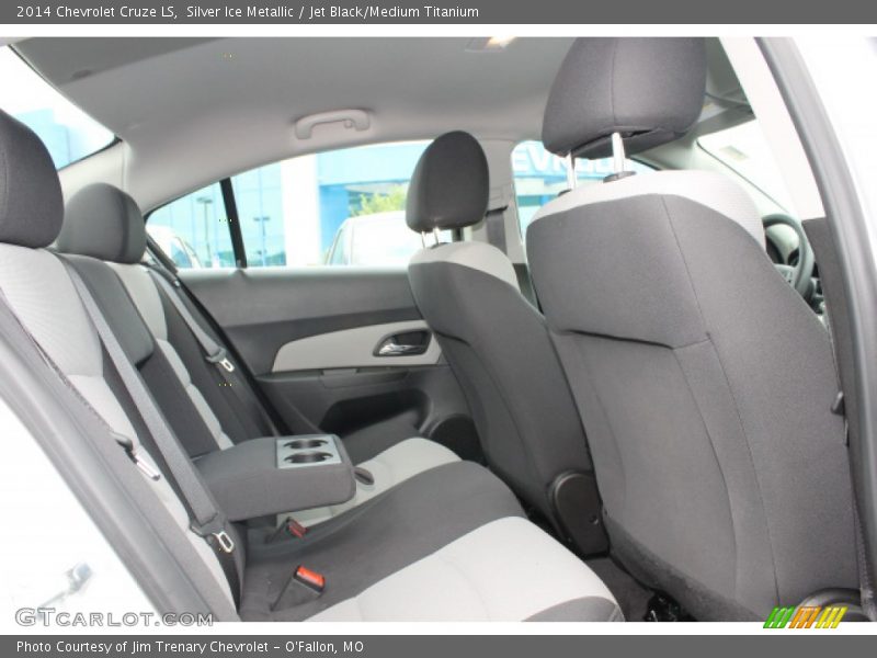 Silver Ice Metallic / Jet Black/Medium Titanium 2014 Chevrolet Cruze LS