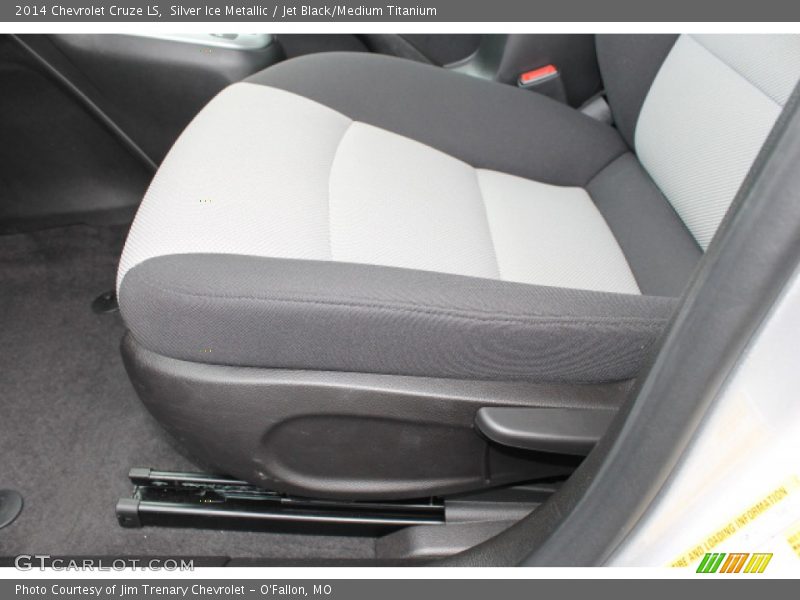 Silver Ice Metallic / Jet Black/Medium Titanium 2014 Chevrolet Cruze LS