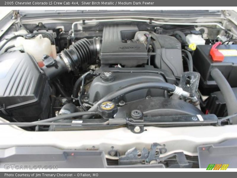 Silver Birch Metallic / Medium Dark Pewter 2005 Chevrolet Colorado LS Crew Cab 4x4