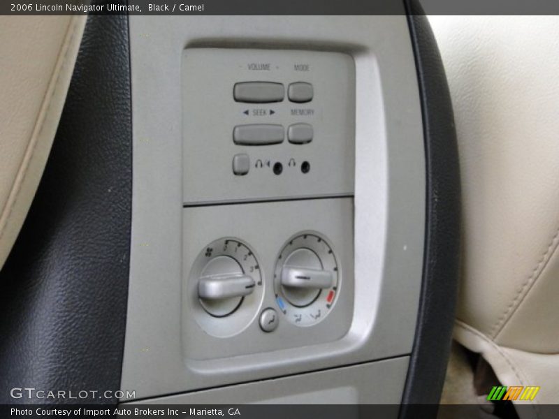 Black / Camel 2006 Lincoln Navigator Ultimate