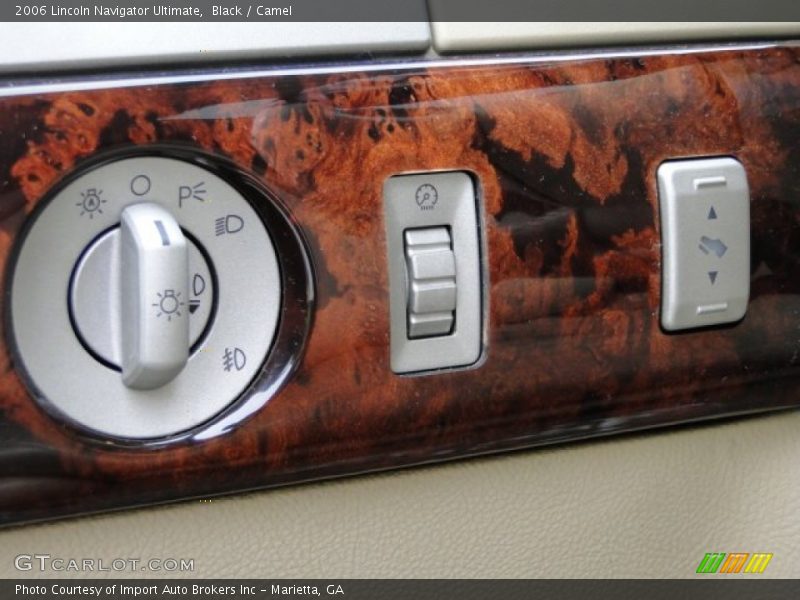 Black / Camel 2006 Lincoln Navigator Ultimate