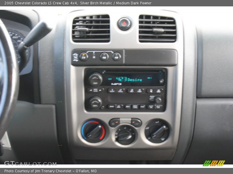 Silver Birch Metallic / Medium Dark Pewter 2005 Chevrolet Colorado LS Crew Cab 4x4