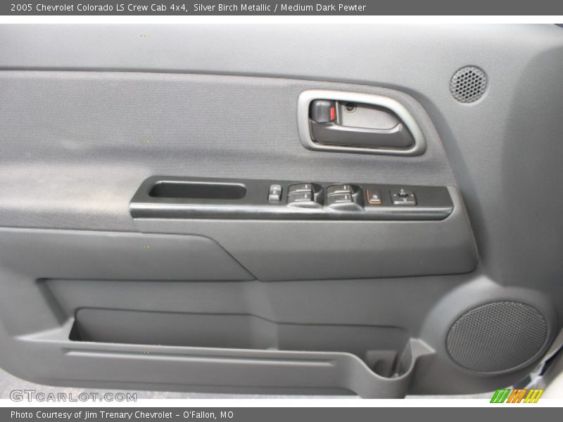 Silver Birch Metallic / Medium Dark Pewter 2005 Chevrolet Colorado LS Crew Cab 4x4