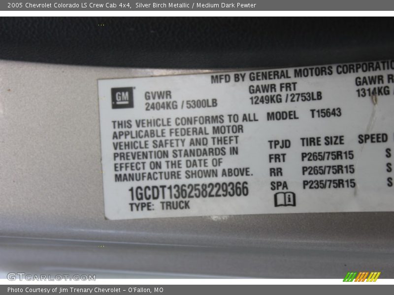 Silver Birch Metallic / Medium Dark Pewter 2005 Chevrolet Colorado LS Crew Cab 4x4