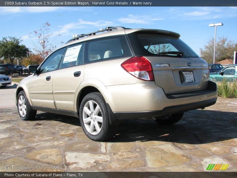 Harvest Gold Metallic / Warm Ivory 2009 Subaru Outback 2.5i Special Edition Wagon