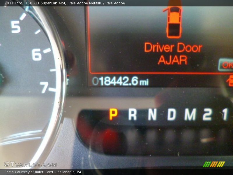 Pale Adobe Metallic / Pale Adobe 2011 Ford F150 XLT SuperCab 4x4