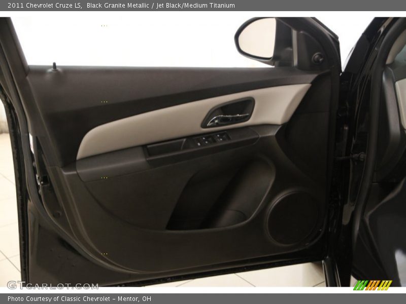 Black Granite Metallic / Jet Black/Medium Titanium 2011 Chevrolet Cruze LS