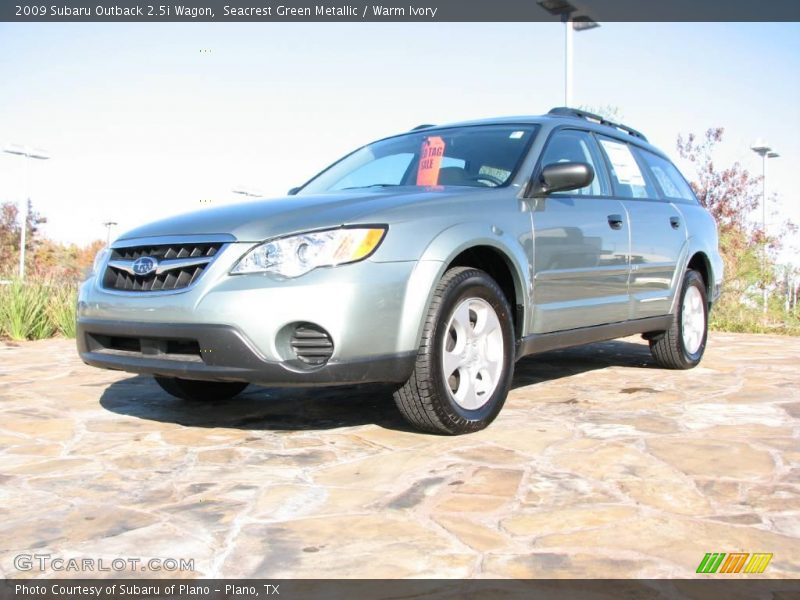 Seacrest Green Metallic / Warm Ivory 2009 Subaru Outback 2.5i Wagon