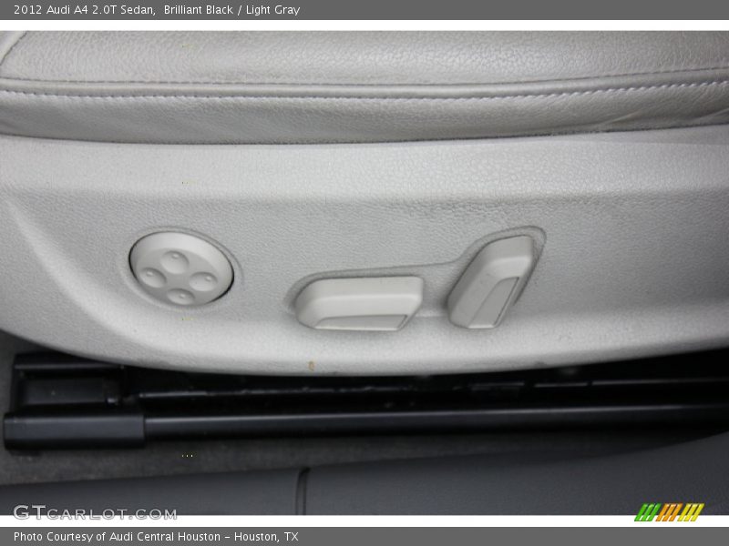 Brilliant Black / Light Gray 2012 Audi A4 2.0T Sedan