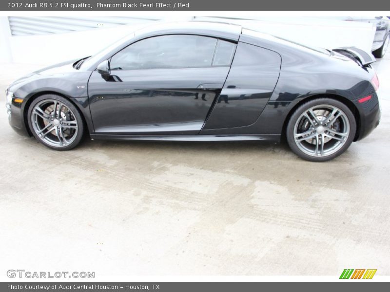 Phantom Black Pearl Effect / Red 2012 Audi R8 5.2 FSI quattro