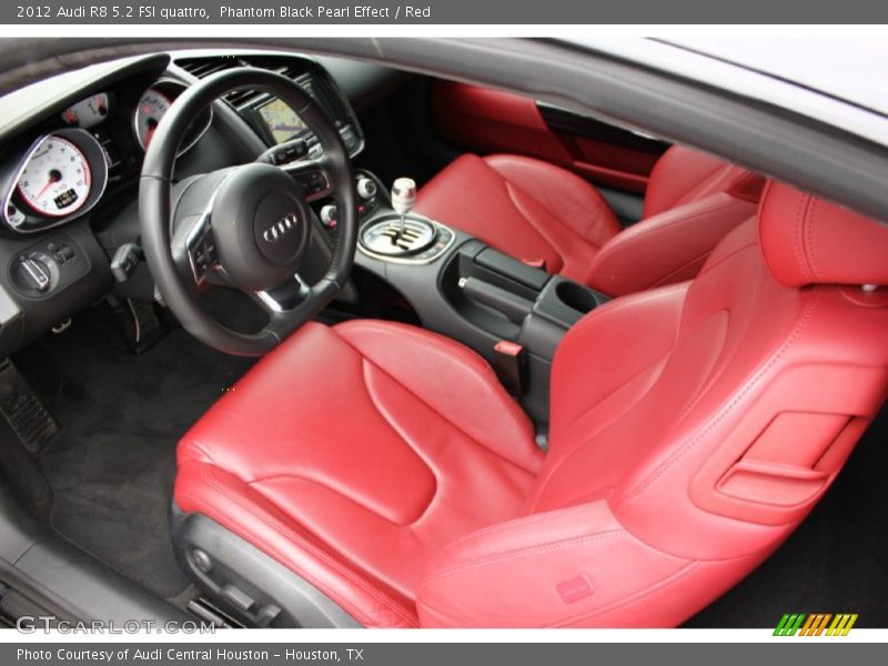  2012 R8 5.2 FSI quattro Red Interior