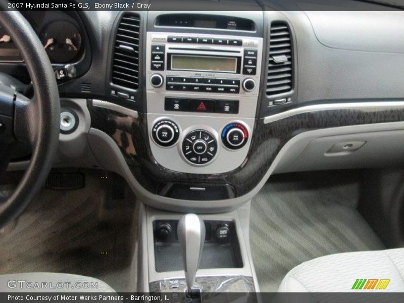 Ebony Black / Gray 2007 Hyundai Santa Fe GLS
