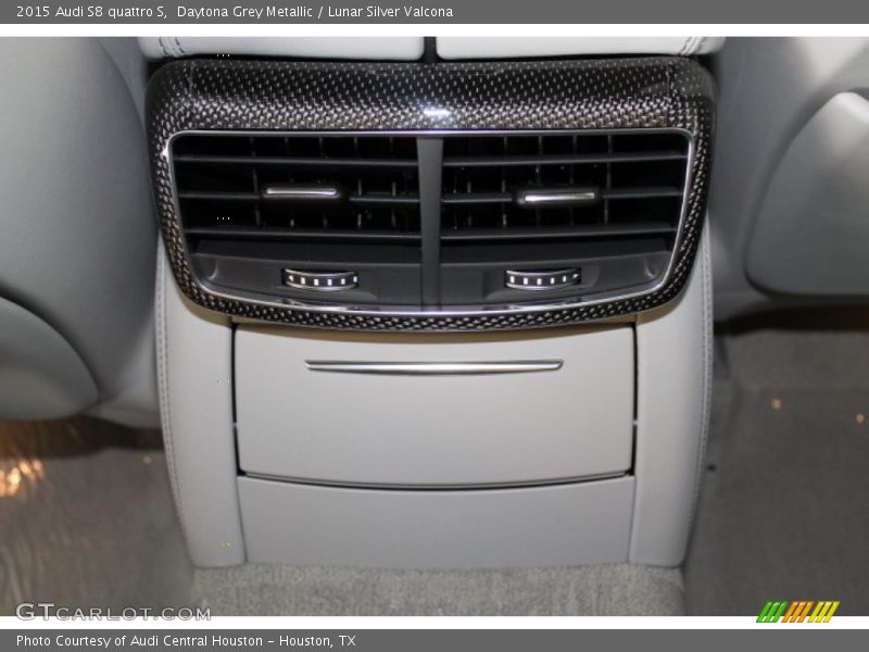Daytona Grey Metallic / Lunar Silver Valcona 2015 Audi S8 quattro S