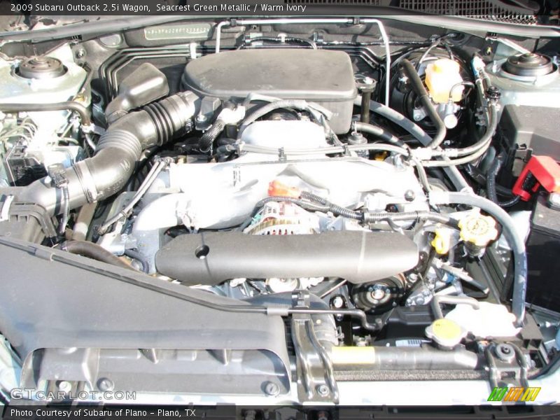 Seacrest Green Metallic / Warm Ivory 2009 Subaru Outback 2.5i Wagon