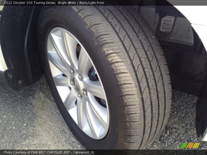 Bright White / Black/Light Frost 2012 Chrysler 200 Touring Sedan