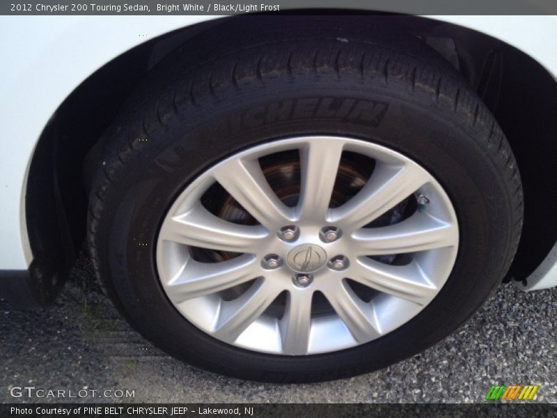 Bright White / Black/Light Frost 2012 Chrysler 200 Touring Sedan