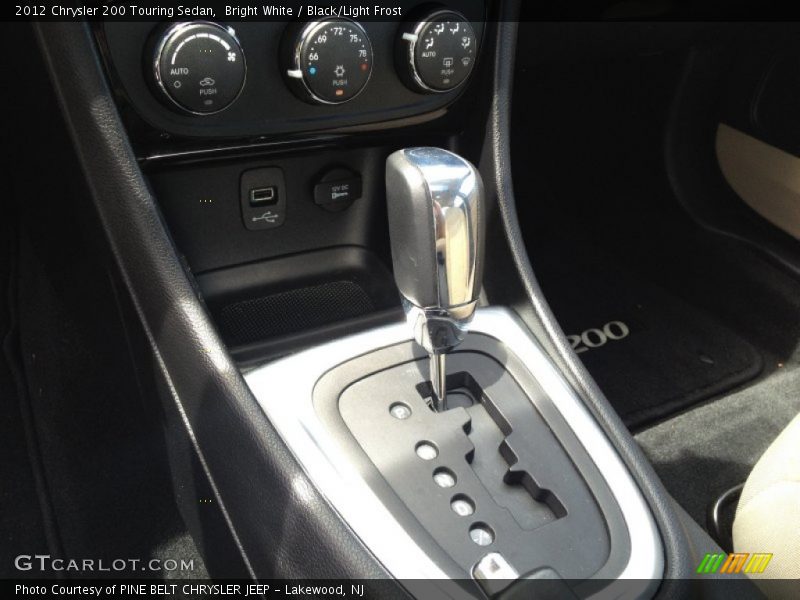 Bright White / Black/Light Frost 2012 Chrysler 200 Touring Sedan
