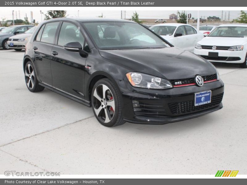 Deep Black Pearl / Titan Black Leather 2015 Volkswagen Golf GTI 4-Door 2.0T SE
