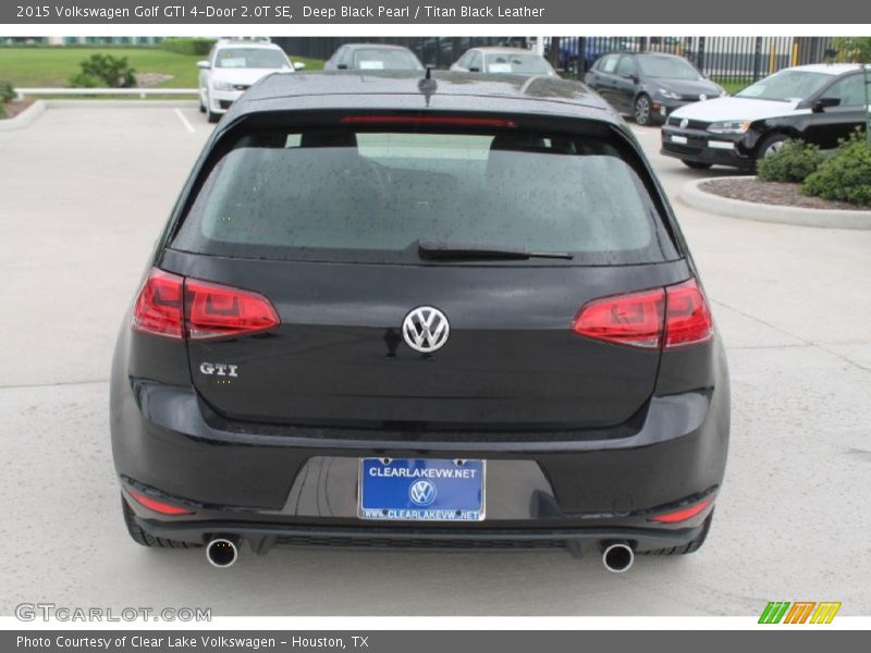 Deep Black Pearl / Titan Black Leather 2015 Volkswagen Golf GTI 4-Door 2.0T SE