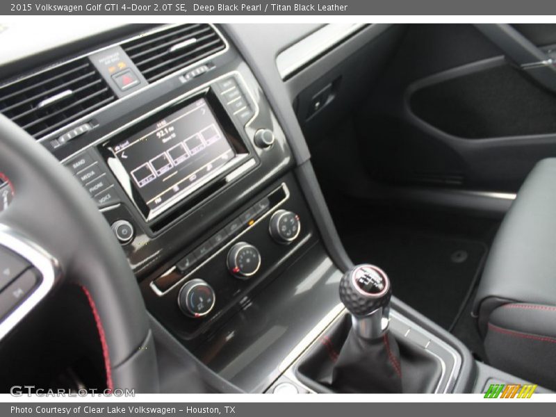 Deep Black Pearl / Titan Black Leather 2015 Volkswagen Golf GTI 4-Door 2.0T SE