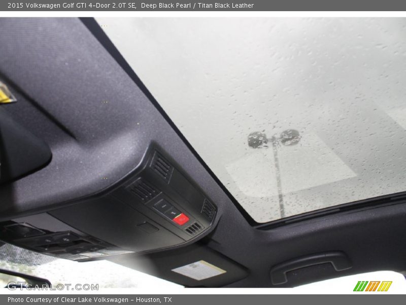 Deep Black Pearl / Titan Black Leather 2015 Volkswagen Golf GTI 4-Door 2.0T SE
