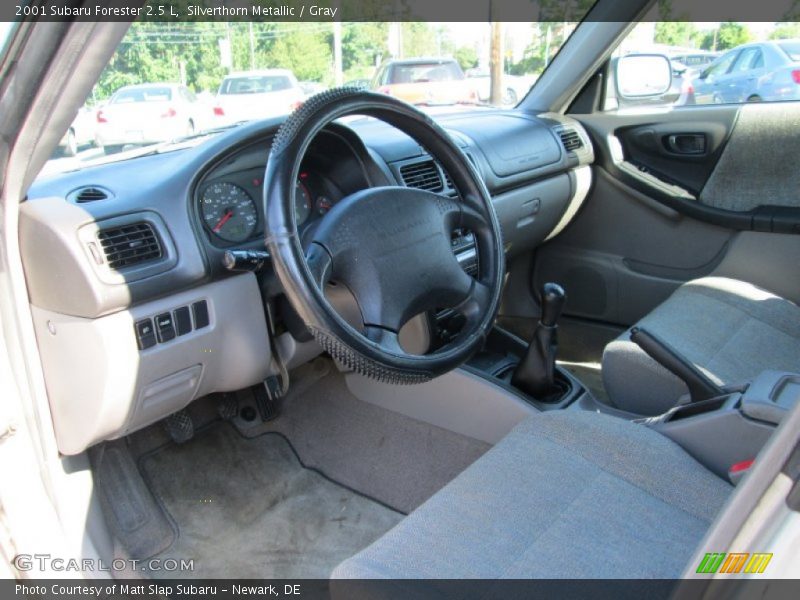 Silverthorn Metallic / Gray 2001 Subaru Forester 2.5 L