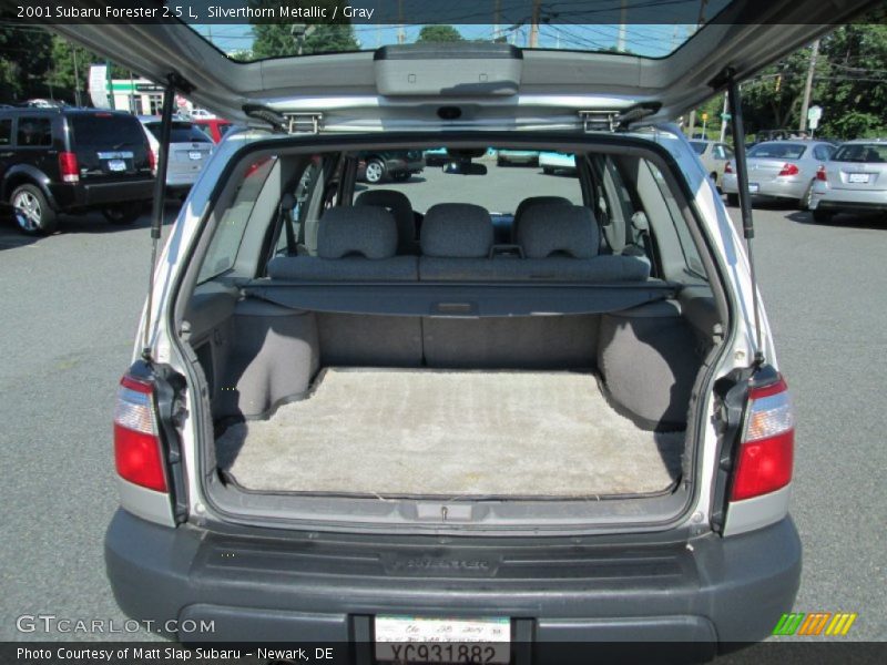 Silverthorn Metallic / Gray 2001 Subaru Forester 2.5 L