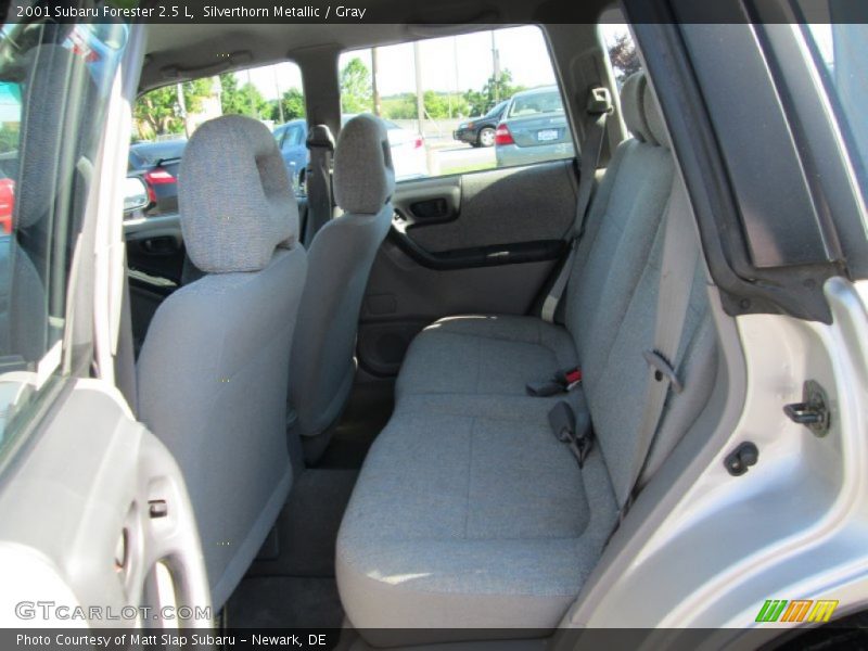 Silverthorn Metallic / Gray 2001 Subaru Forester 2.5 L