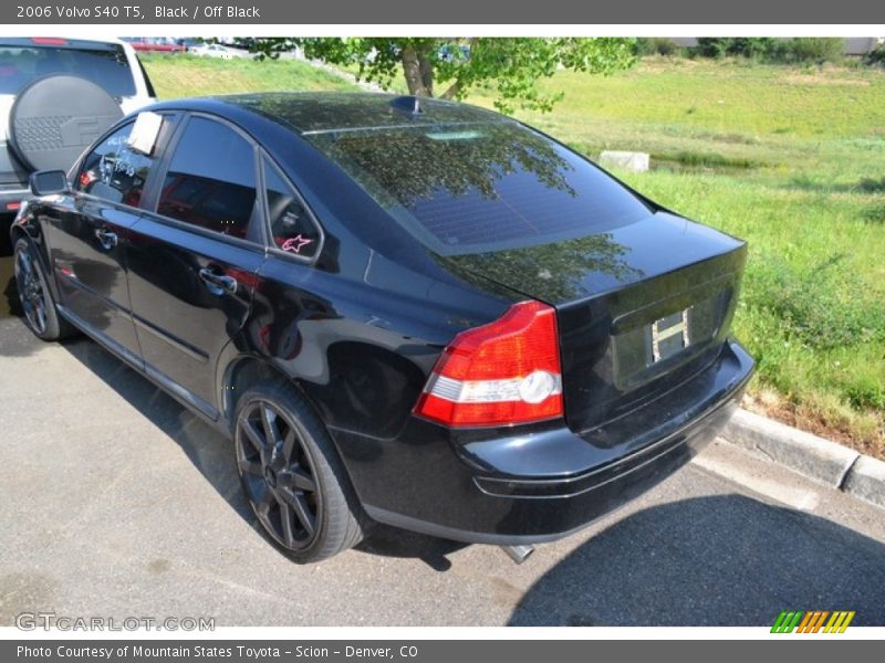 Black / Off Black 2006 Volvo S40 T5