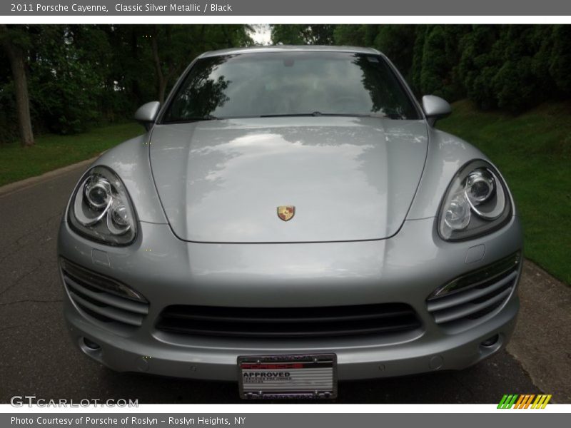 Classic Silver Metallic / Black 2011 Porsche Cayenne
