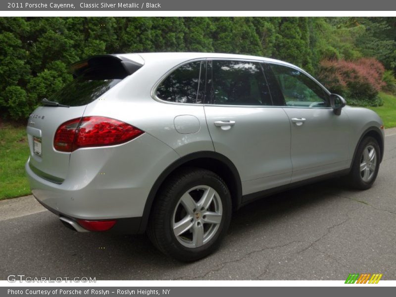 Classic Silver Metallic / Black 2011 Porsche Cayenne
