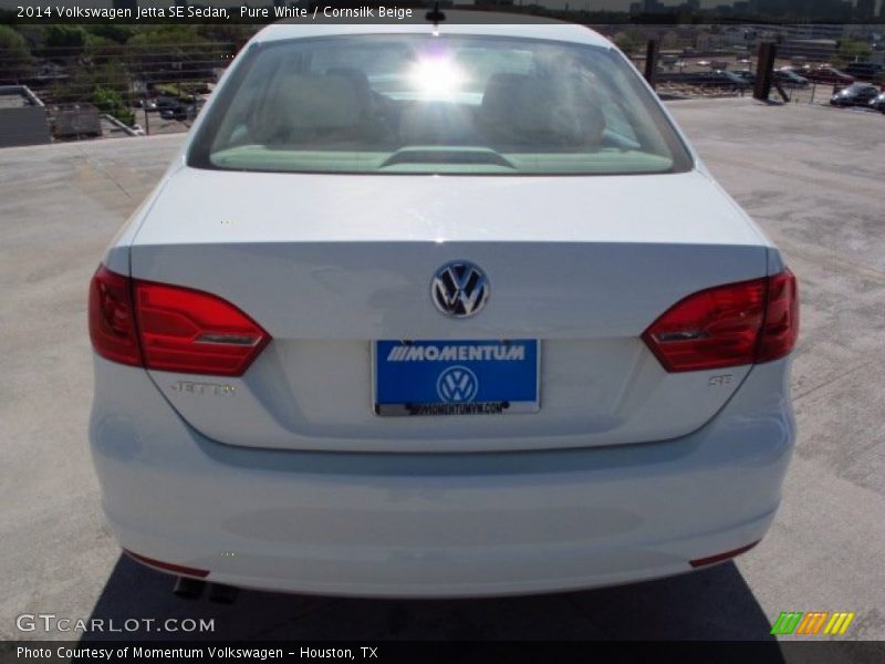 Pure White / Cornsilk Beige 2014 Volkswagen Jetta SE Sedan