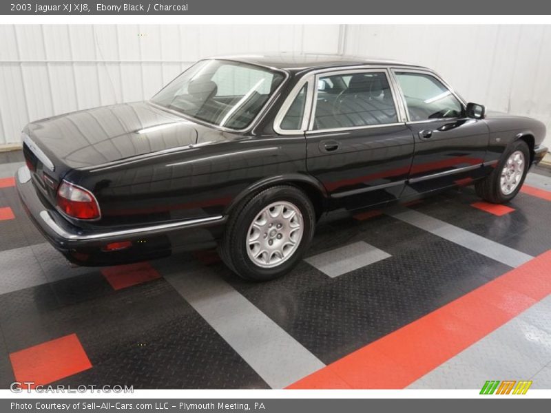 Ebony Black / Charcoal 2003 Jaguar XJ XJ8