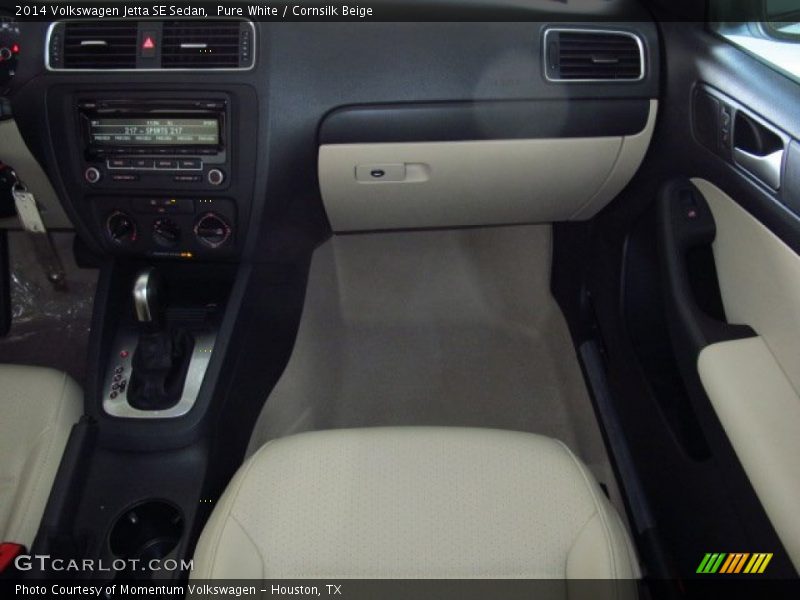 Pure White / Cornsilk Beige 2014 Volkswagen Jetta SE Sedan