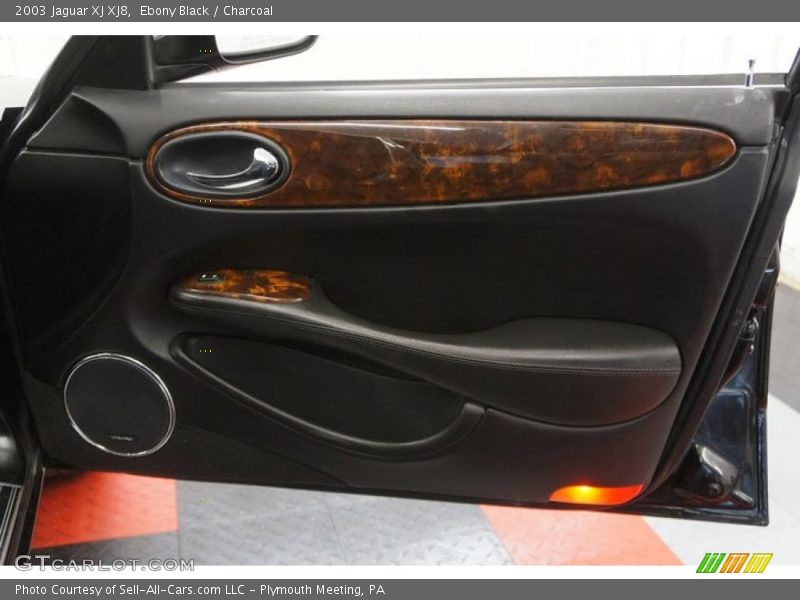 Ebony Black / Charcoal 2003 Jaguar XJ XJ8