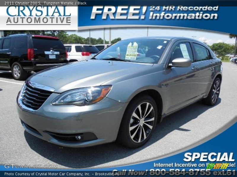 Tungsten Metallic / Black 2011 Chrysler 200 S