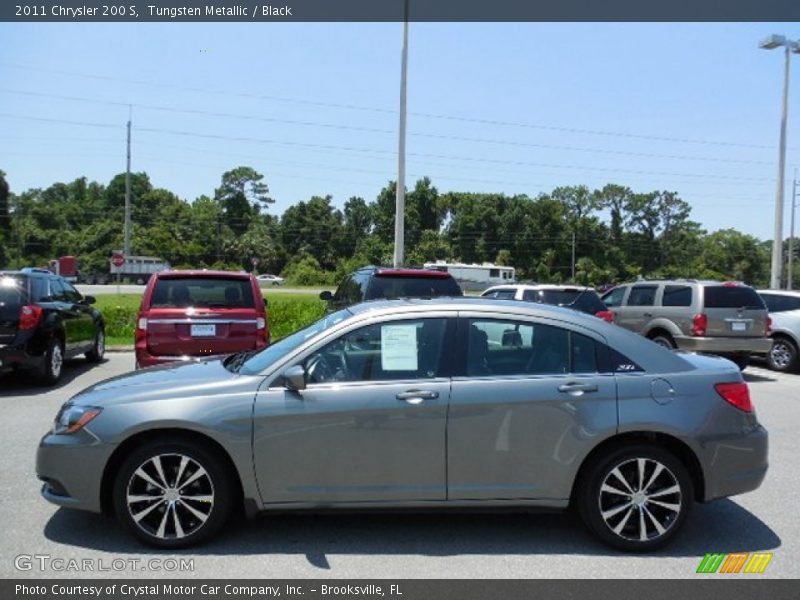 Tungsten Metallic / Black 2011 Chrysler 200 S