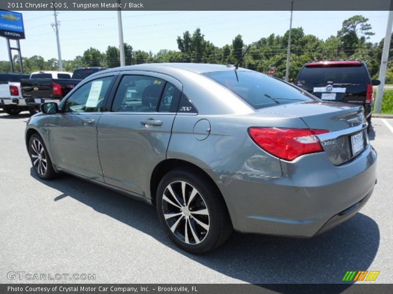 Tungsten Metallic / Black 2011 Chrysler 200 S