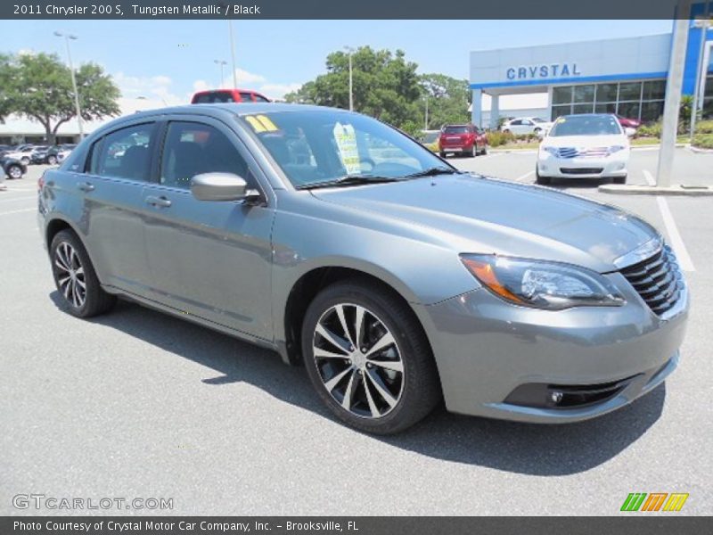Tungsten Metallic / Black 2011 Chrysler 200 S
