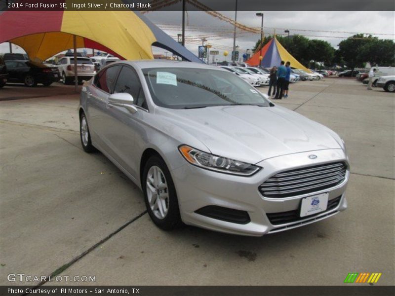 Ingot Silver / Charcoal Black 2014 Ford Fusion SE